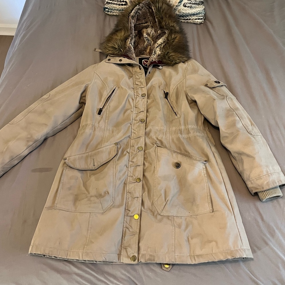 Beige winter hooded jacket